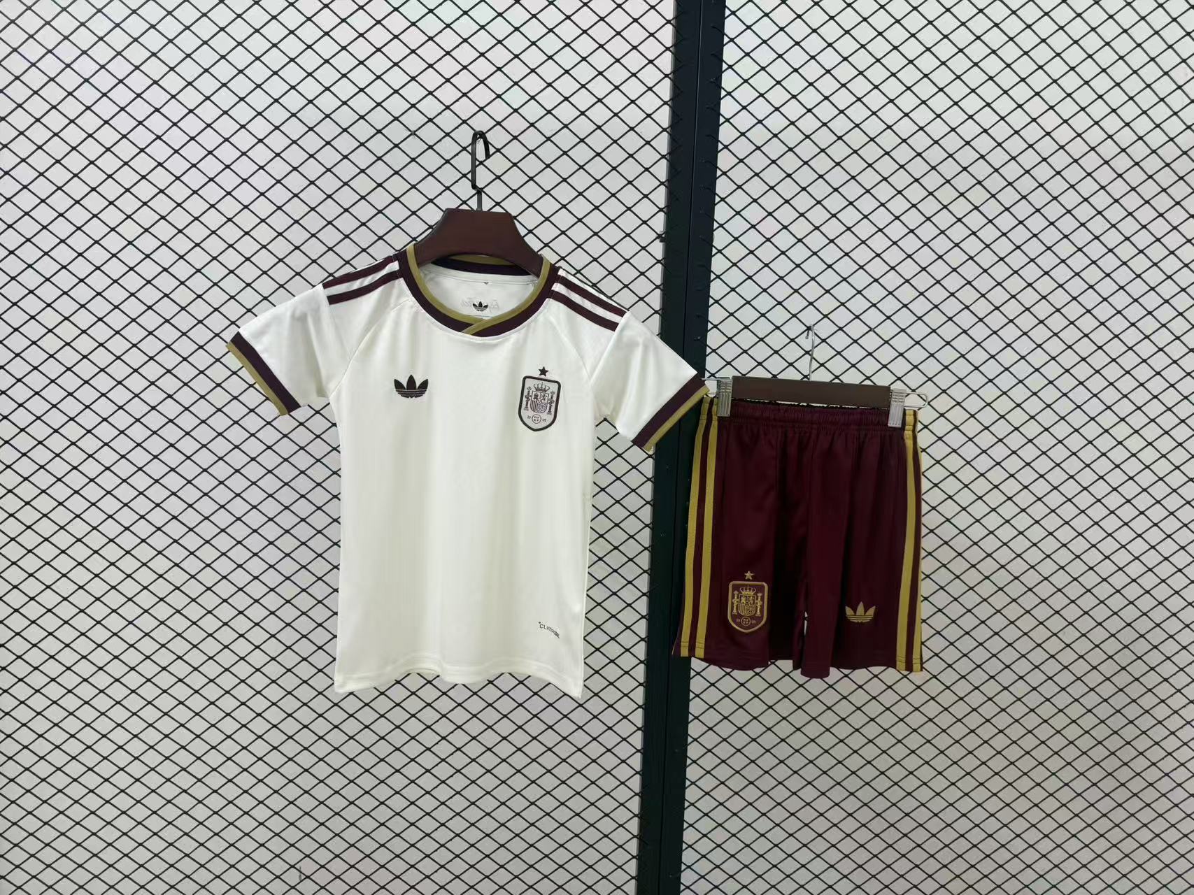 Spain 26/27 Kids Away Jersey — front