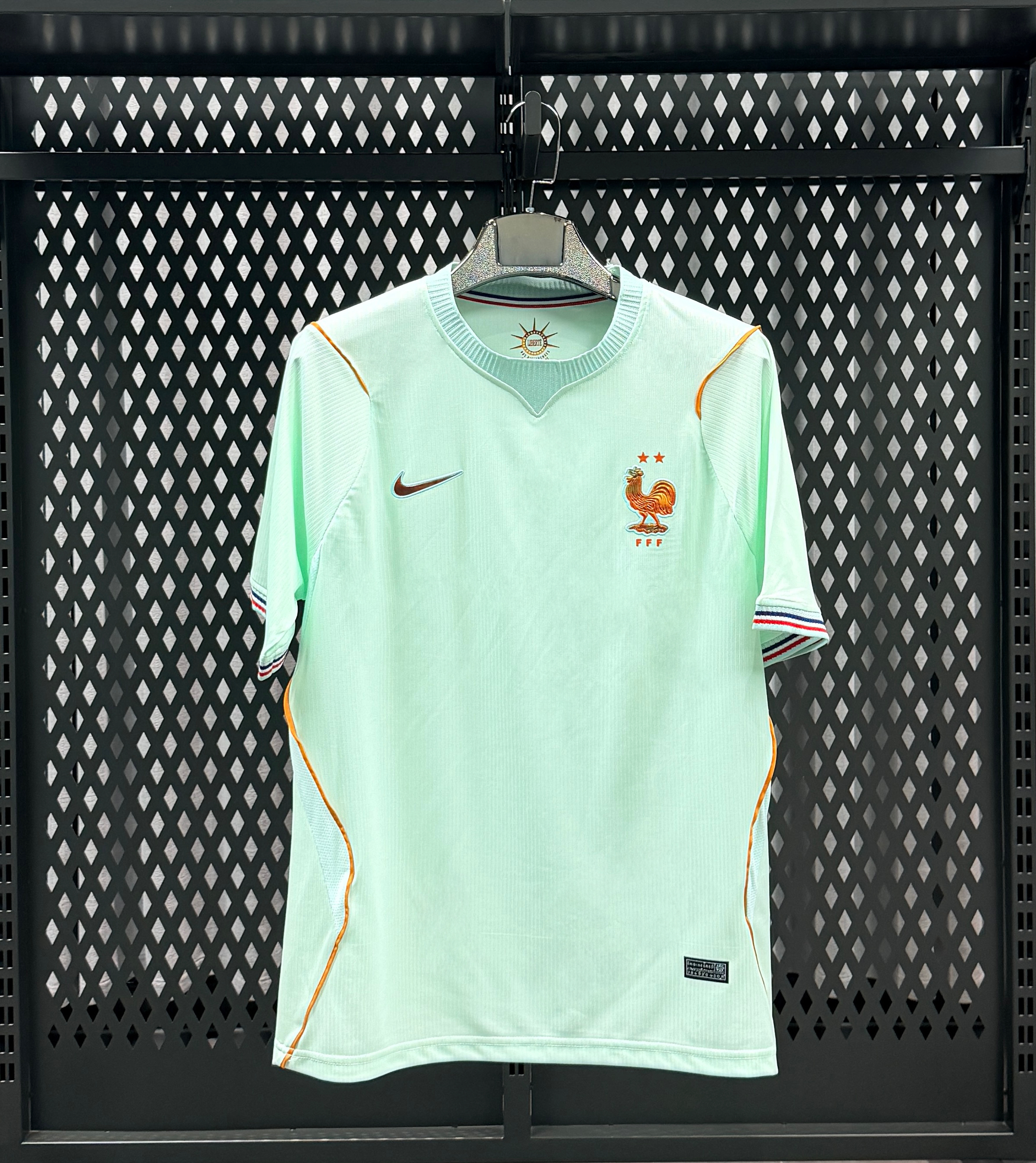 France 26/27 Silicone Badge Edition — front